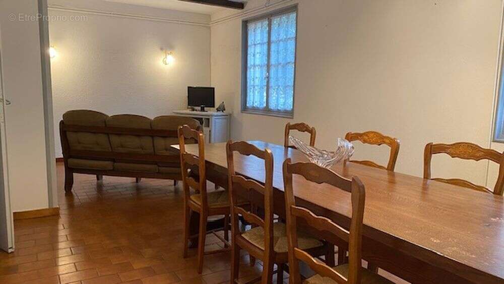 Maison à SAINT-HILAIRE-DE-BRETHMAS