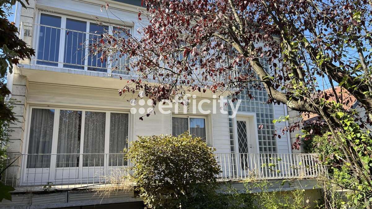 Maison à LOUVECIENNES