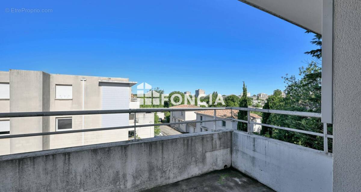 Appartement à ARLES