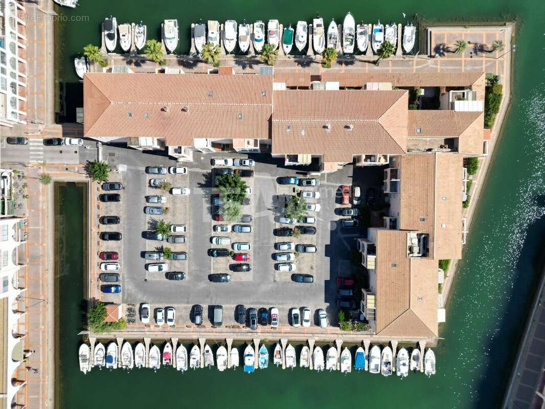 Sète  t2 terrasse vue port  dernier étage - photo 6