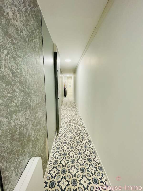 Appartement 380 m² à Sainte-Foy-La-Grande  - photo 35
