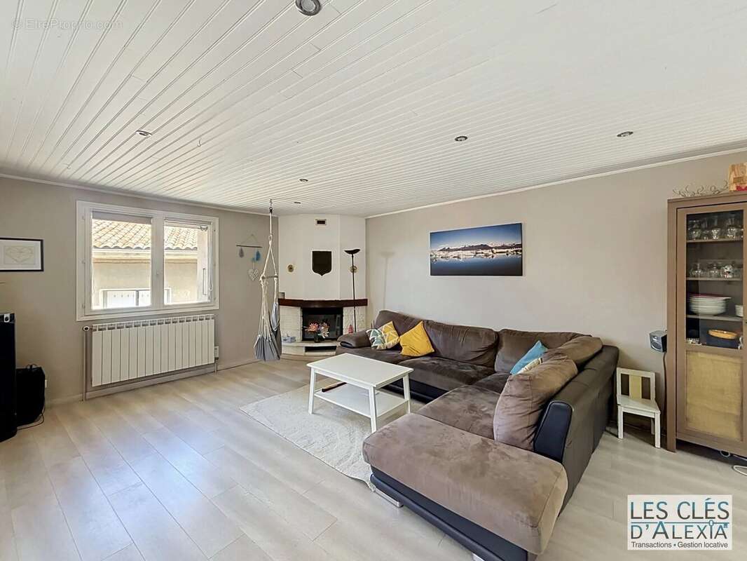 Maison individuelle Centre Village Echalas 98m² - photo 7