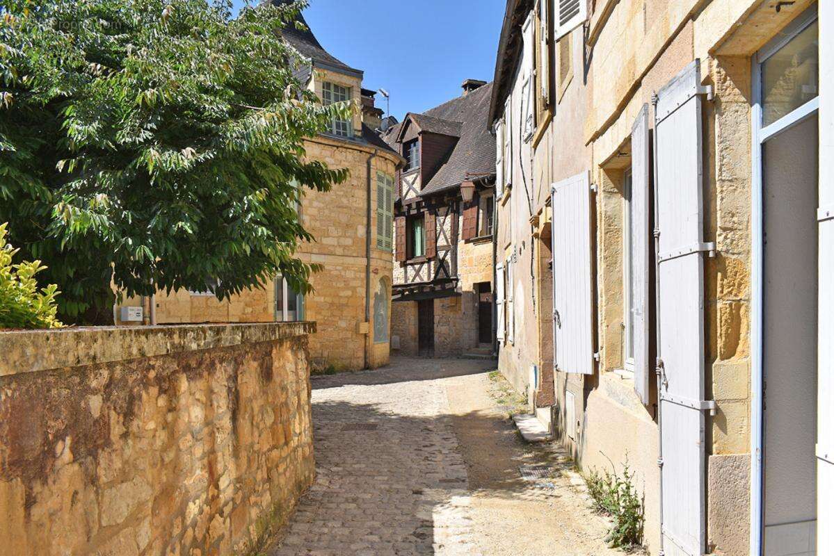 Maison à MONTIGNAC