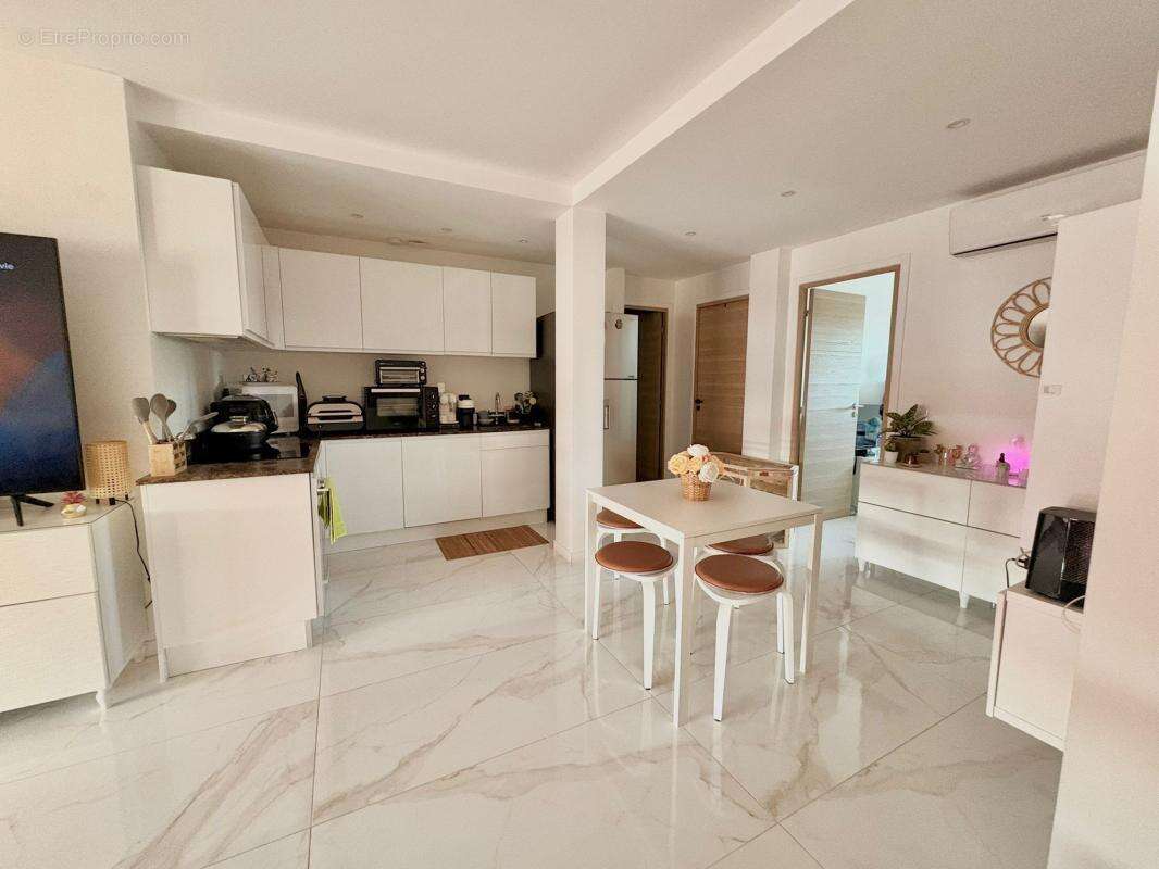 Appartement à LE CANNET