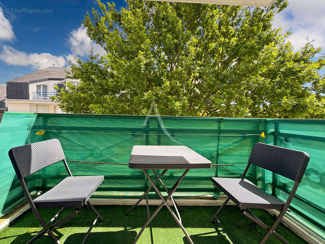 Appartement à JOUY-LE-MOUTIER