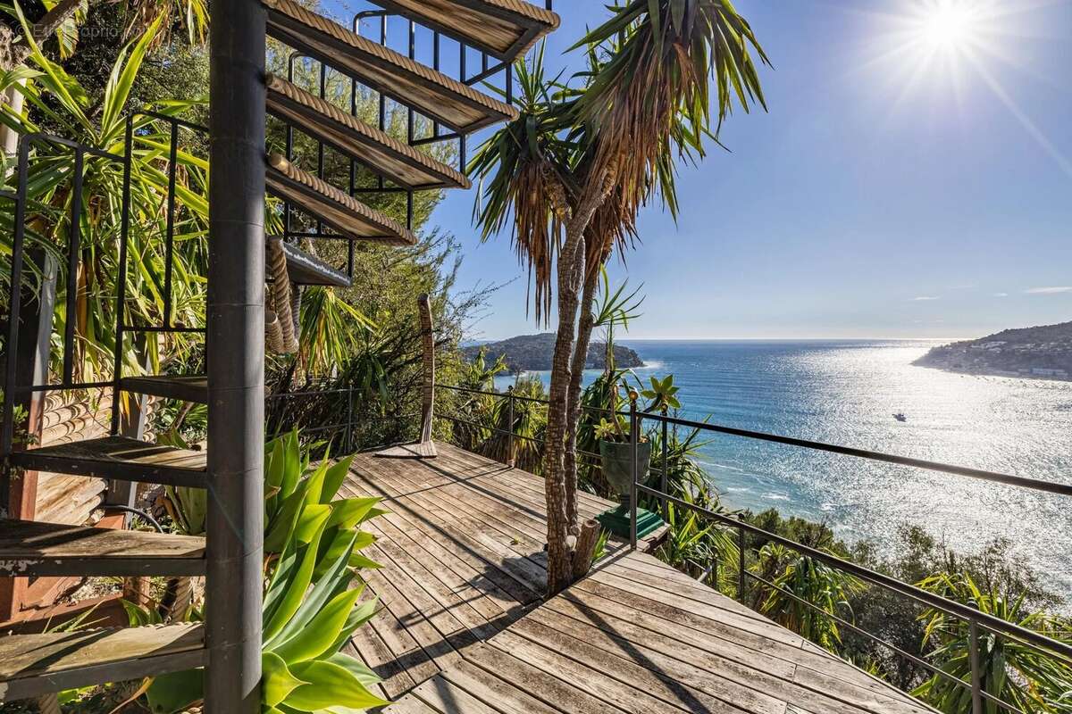 Appartement à VILLEFRANCHE-SUR-MER