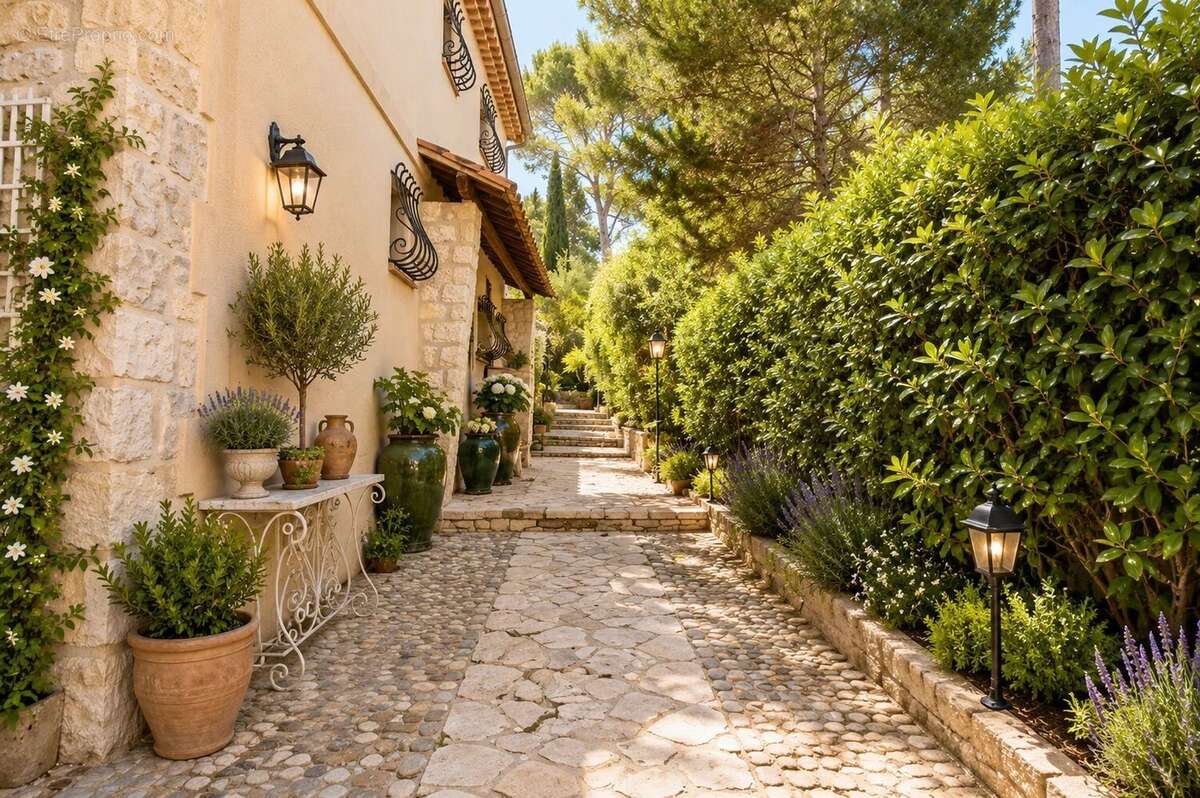 Saint jean cap ferrat - villa 7p 250m²  piscine  studio independant - photo 3