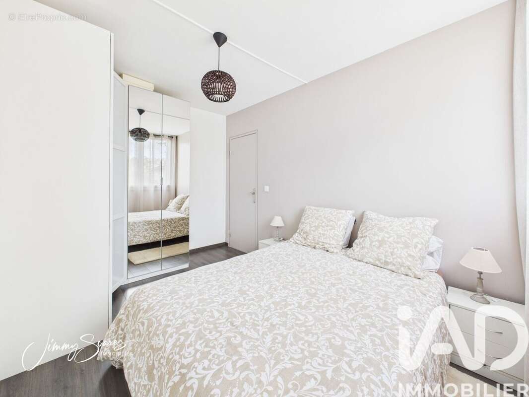 Photo 6 - Appartement à LE PLESSIS-TREVISE