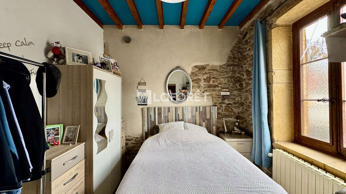 Maison à SOURCIEUX-LES-MINES