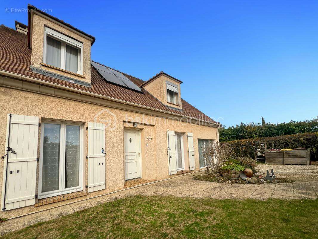 Maison à MORIGNY-CHAMPIGNY