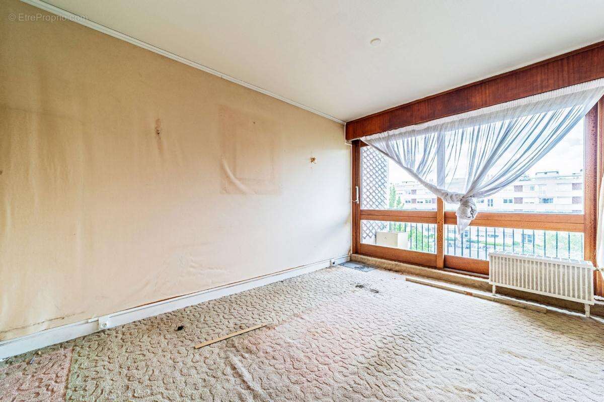 Appartement à LE PLESSIS-ROBINSON
