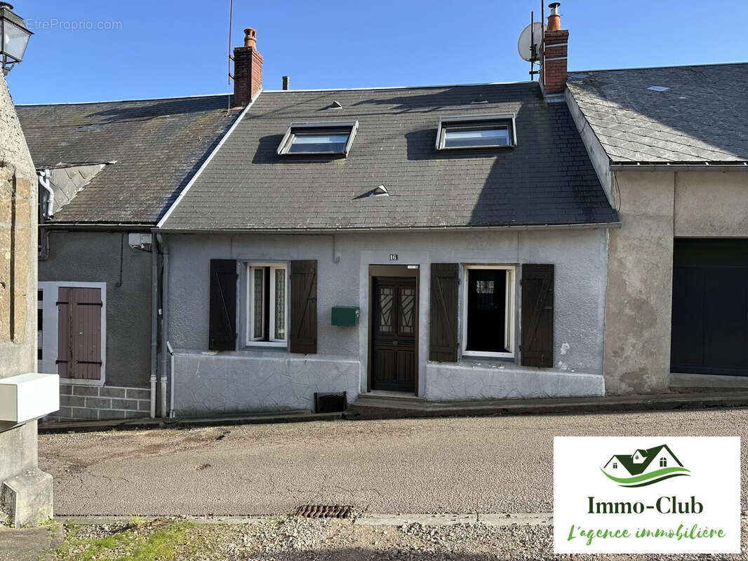 Maison à CHATEAU-CHINON(VILLE)