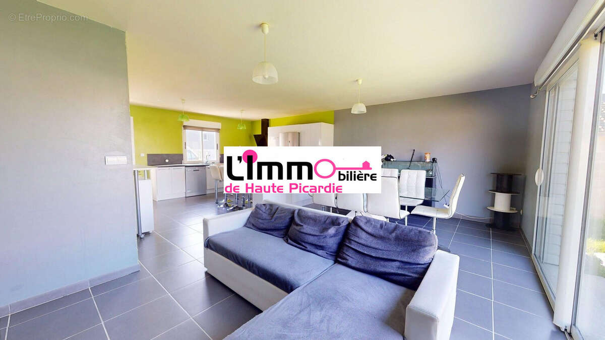 Séjour double - Maison à DOMPIERRE-BECQUINCOURT