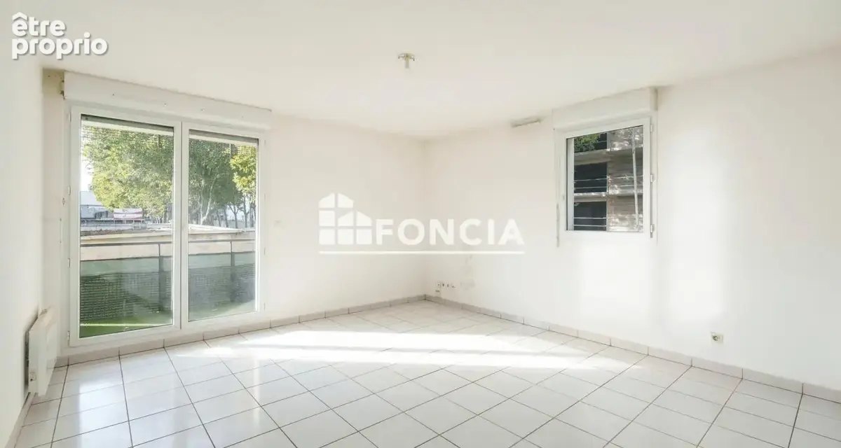 T4 avec Balcon et 2 parkings dans Résidence récente - photo 9