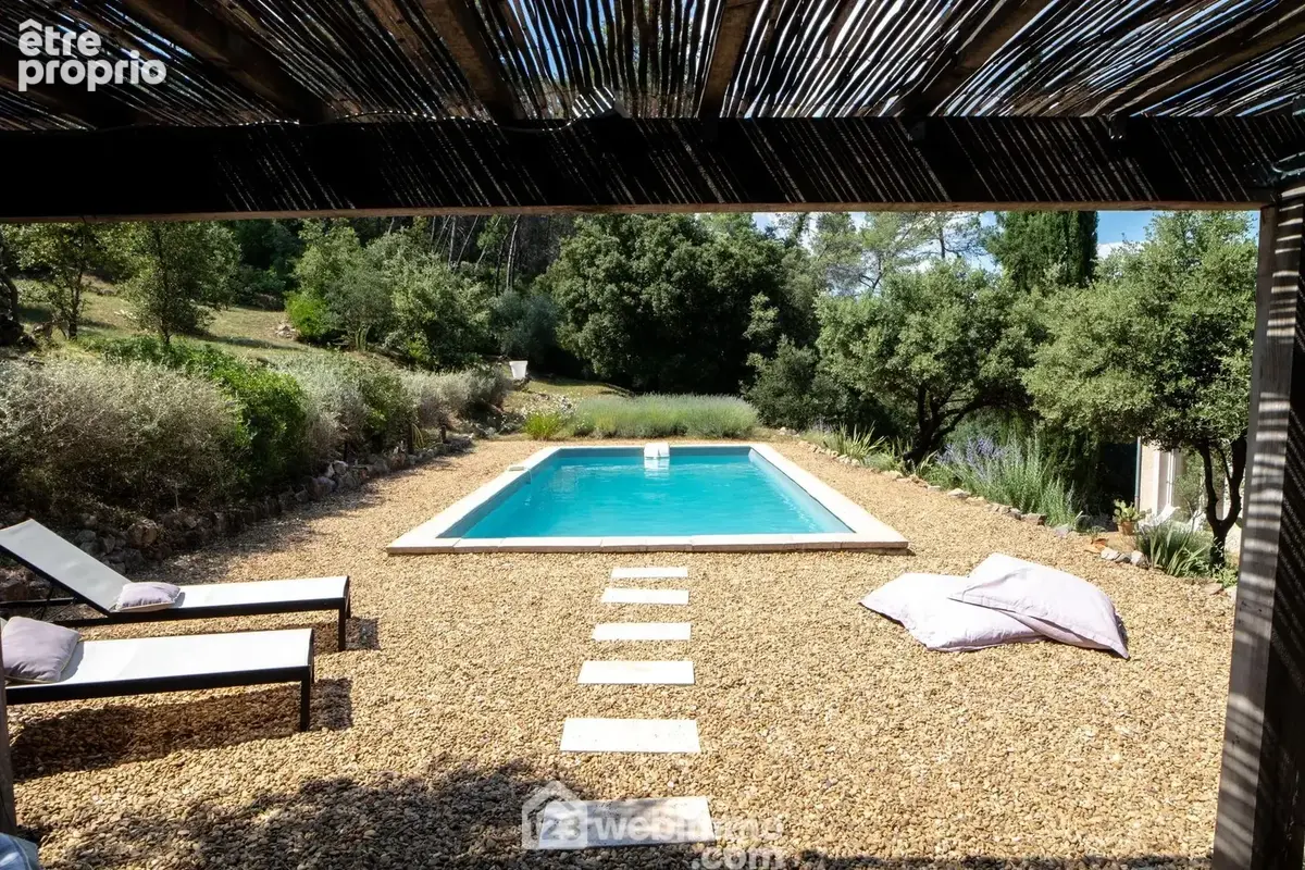 Maison 4 pièces 106 m² à vendre à Le Thoronet (83340) - photo 6