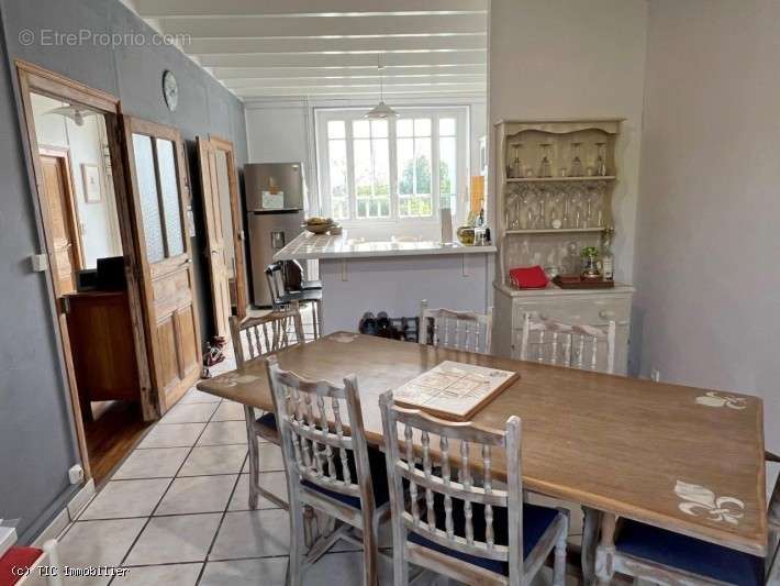 Maison à CELLEFROUIN