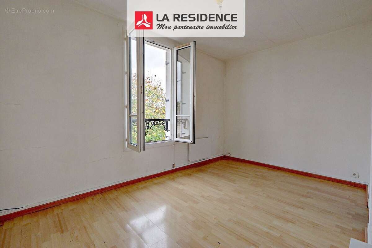 Appartement à BEAUCHAMP