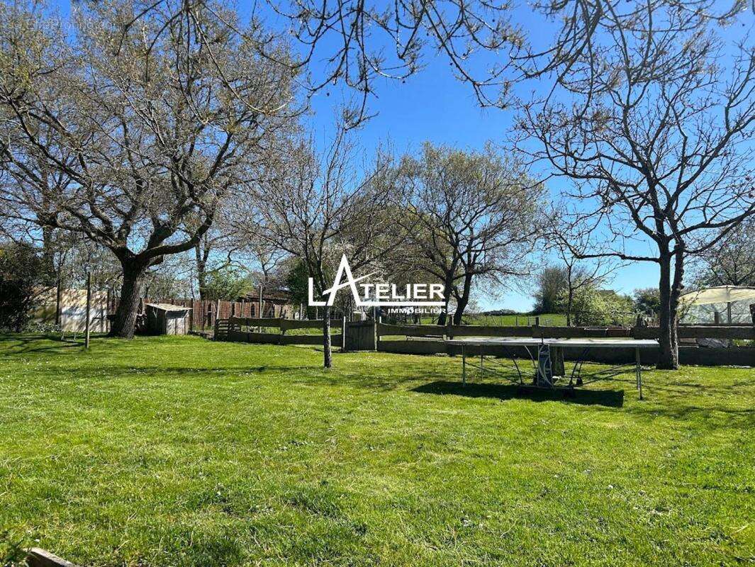 Maison à SAINT-ETIENNE-DE-MONTLUC