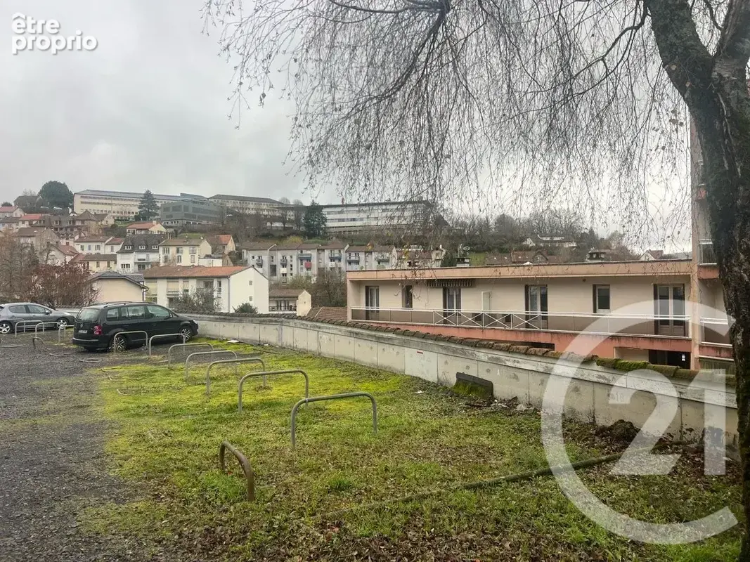 Parking à vendre à Aurillac (15000) - photo 2
