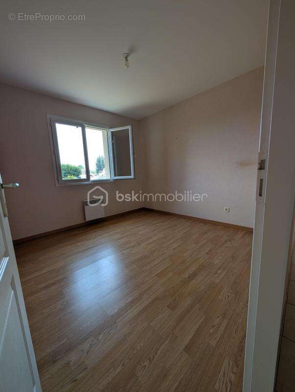 Maison de 81m² avec 3 chambres, terrain de 459m² proche Blaye - photo 8