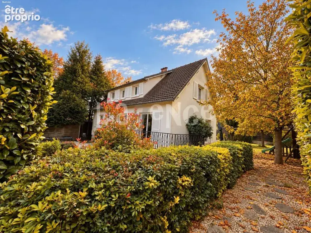 Maison 7 pièces avec sous sol total - photo 1