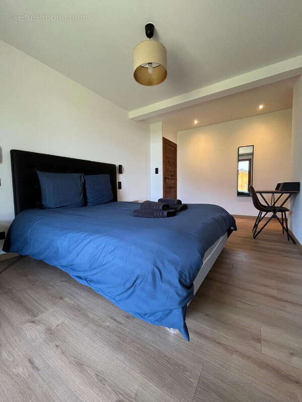 Exclusivité - Chalet - 2 logements - Bourg-St-Maurice - photo 16
