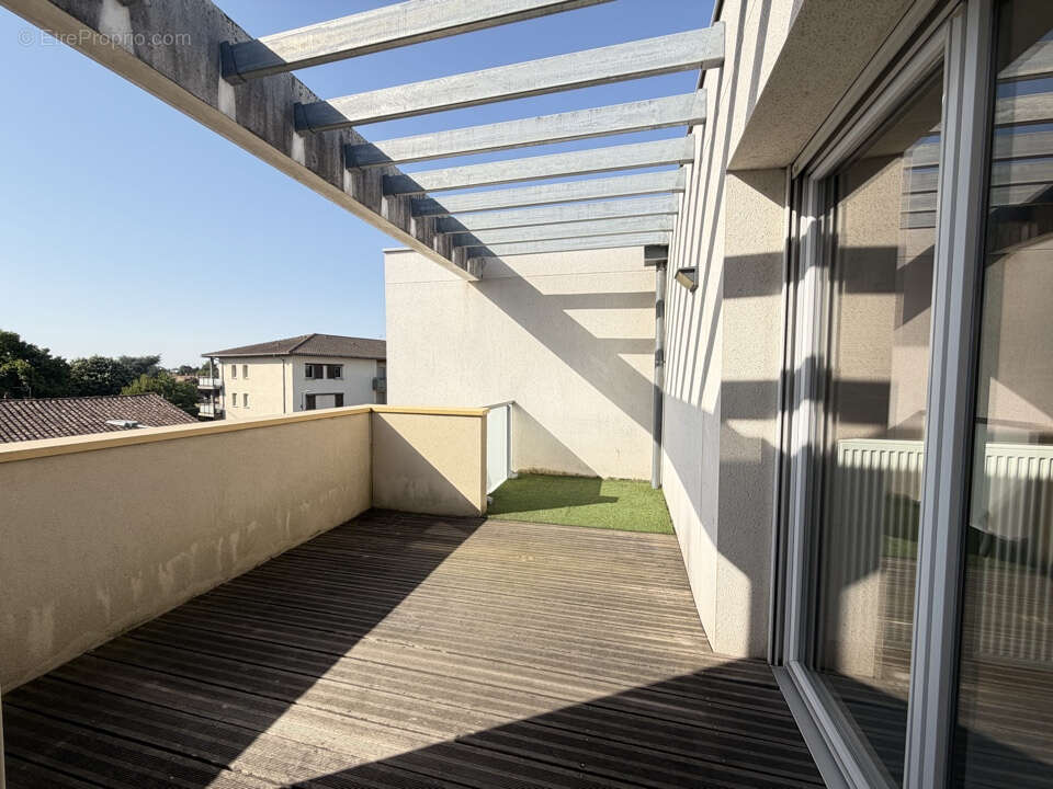 Appartement  3 Pièces 62m2 à vendre (Norme RT 2012) - photo 2