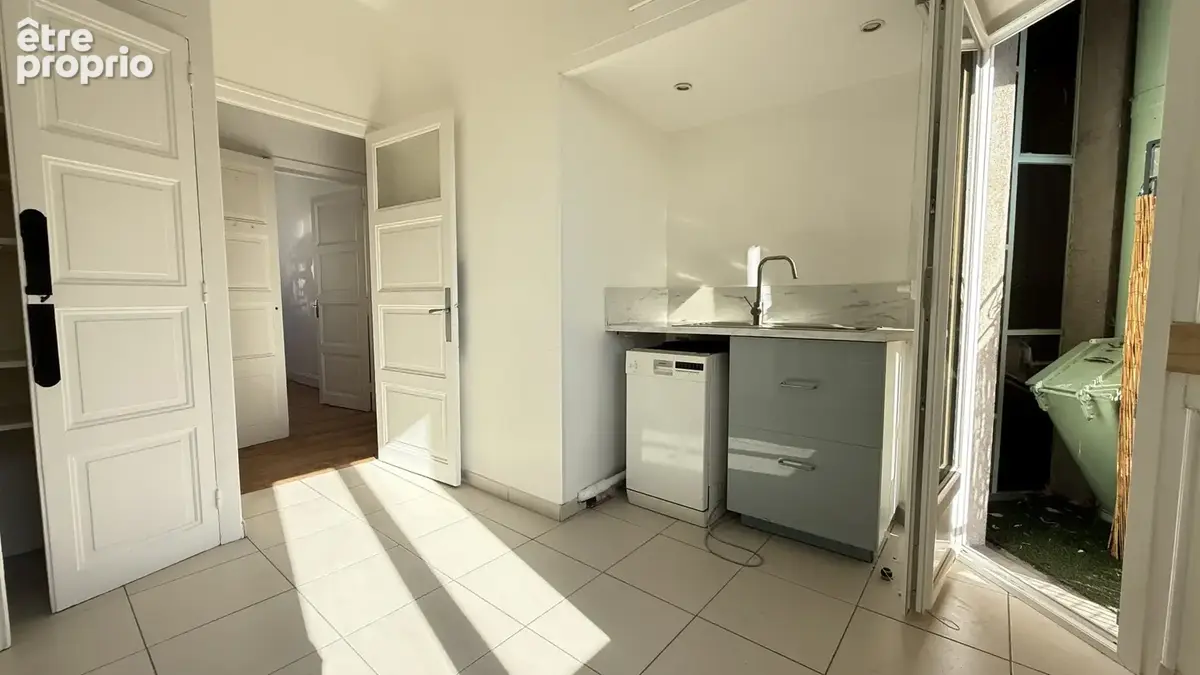 Appartement T4 lumineux centre-ville Clermont-Ferrand - photo 16