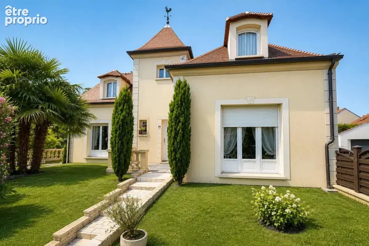 Maison à CLAYE-SOUILLY
