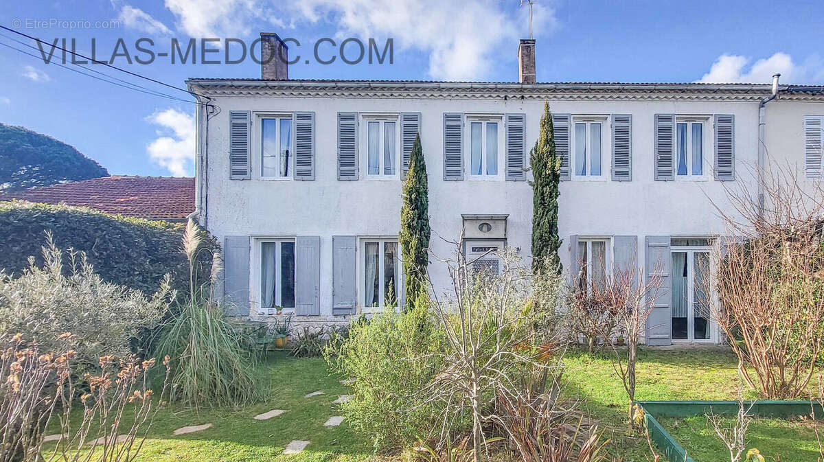 Maison à QUEYRAC