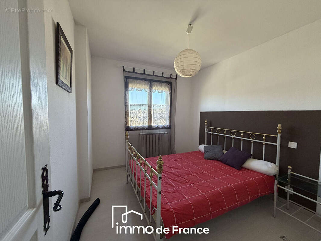 Maison à LE MONASTERE