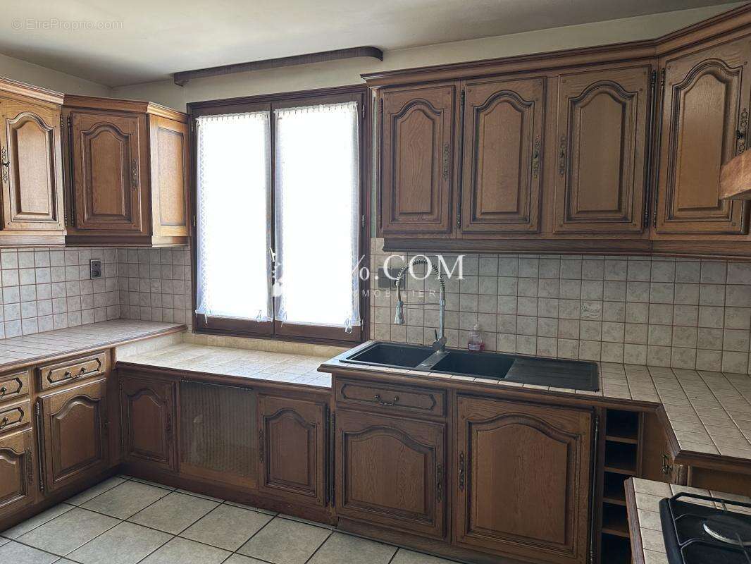 Maison à DOMBASLE-EN-XAINTOIS