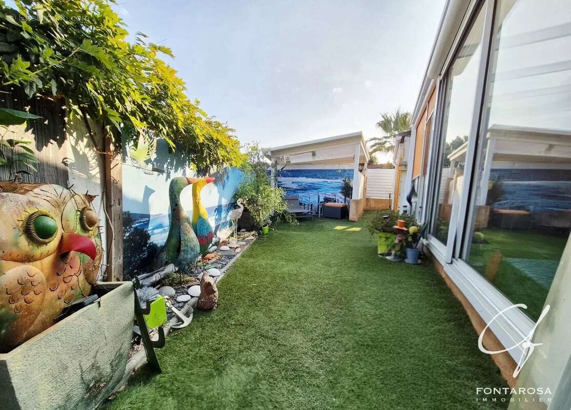 Maison à ROQUEBRUNE-SUR-ARGENS