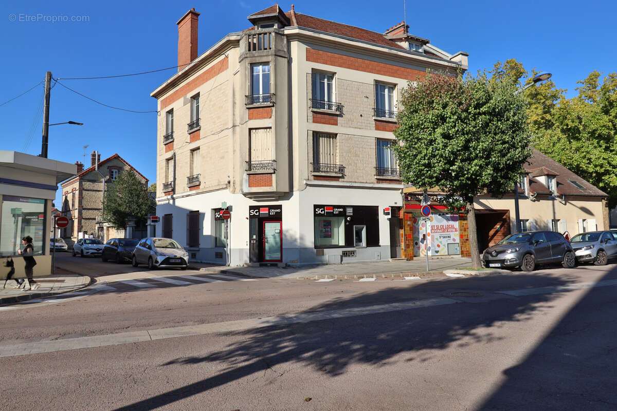 Appartement à SAINTE-SAVINE