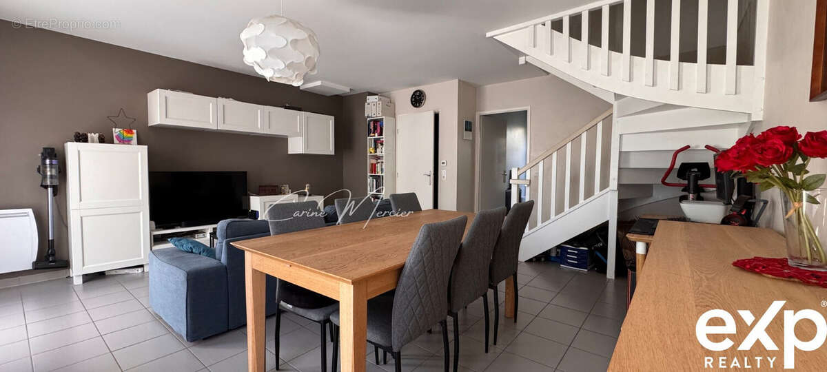 Maison à NEAUPHLE-LE-CHATEAU