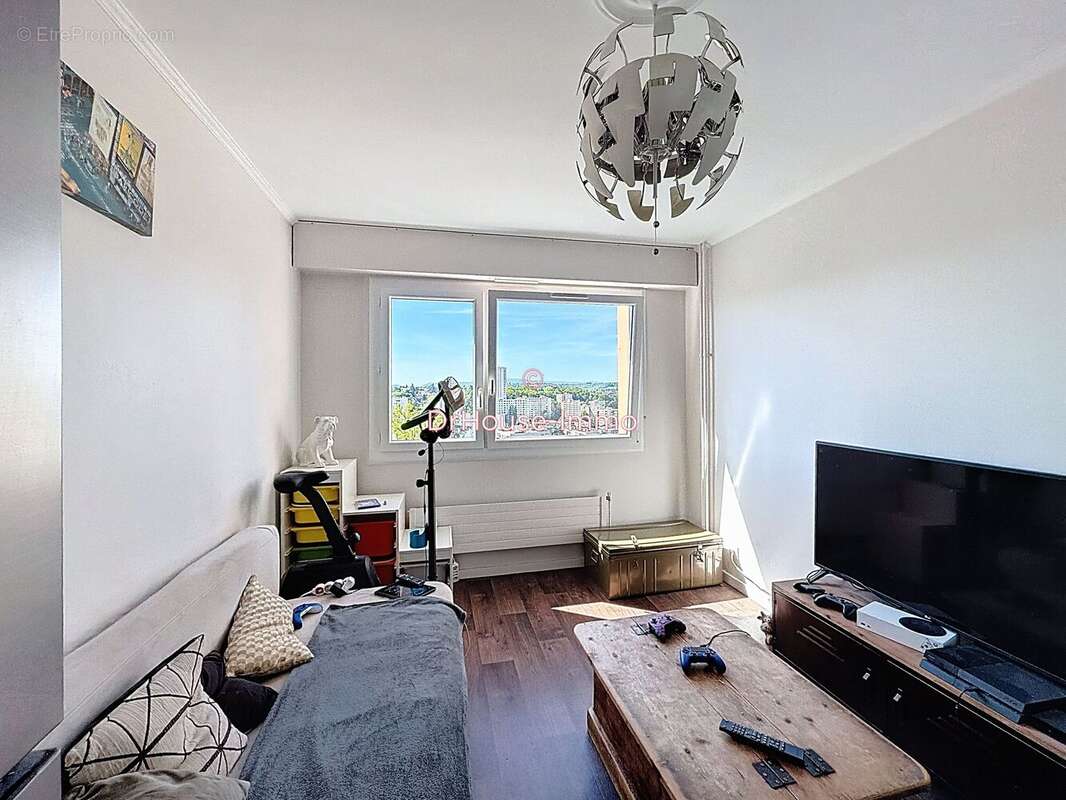Appartement à TASSIN-LA-DEMI-LUNE