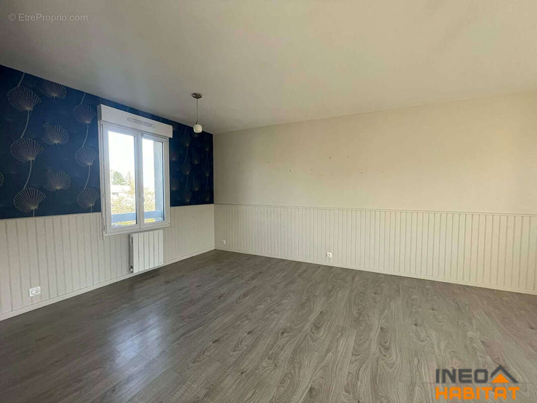 Appartement Pleugueneuc 4 pièce(s) 99.14 m2 - photo 4