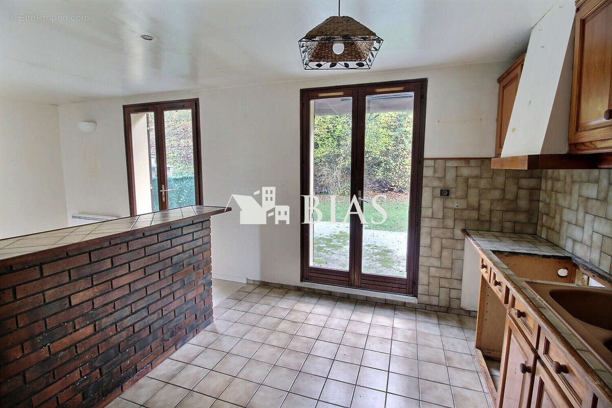 Maison à CROISY-SUR-ANDELLE