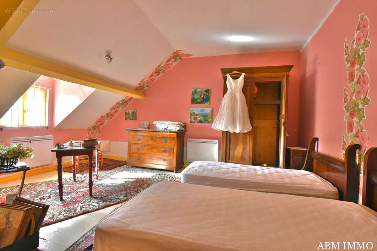 Maison à SAINT-LAURENT-DES-HOMMES