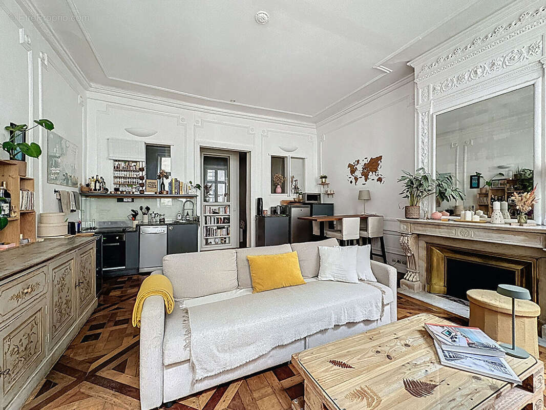 Appartement à BORDEAUX