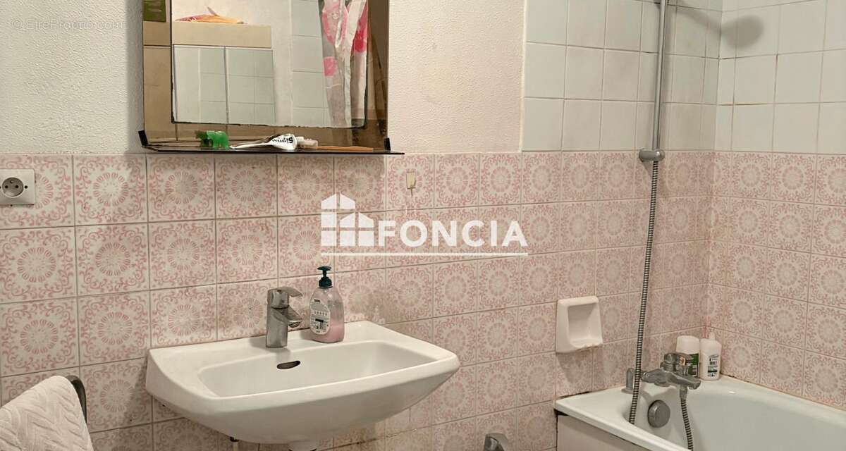 Appartement à PARIS-19E