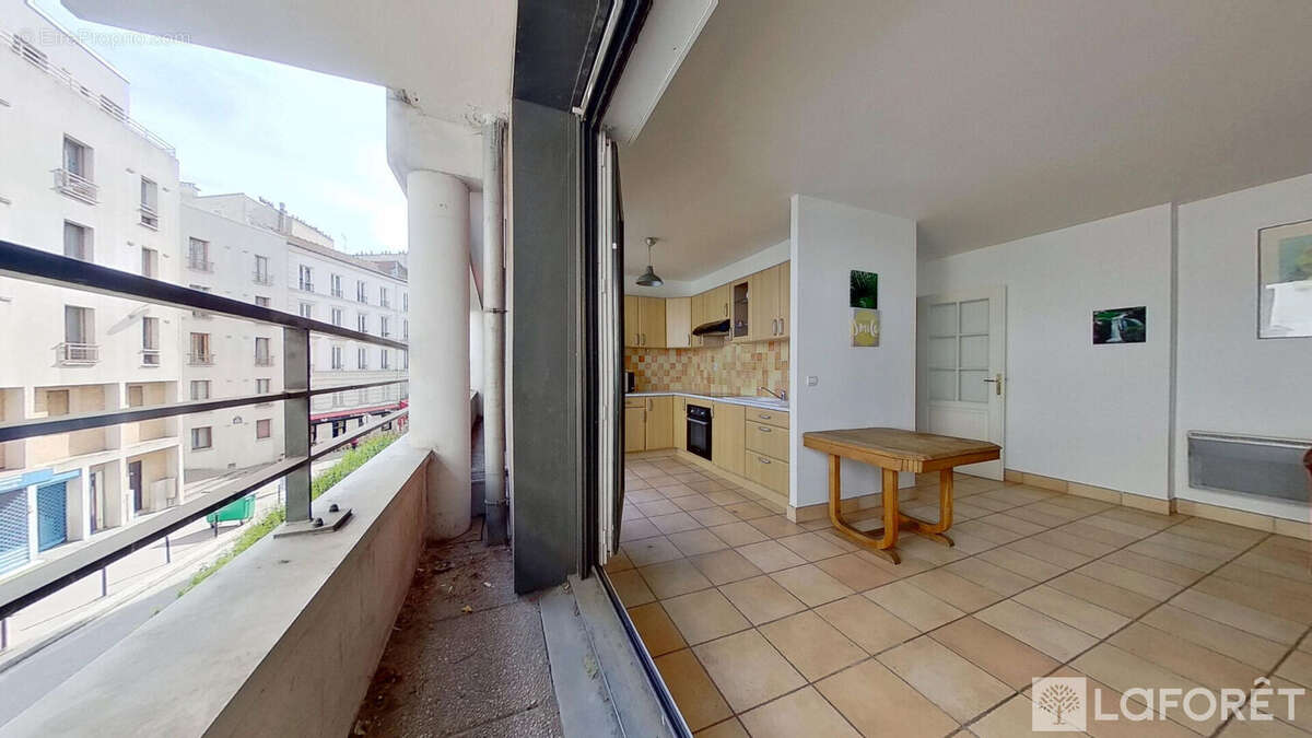 Appartement à PARIS-18E