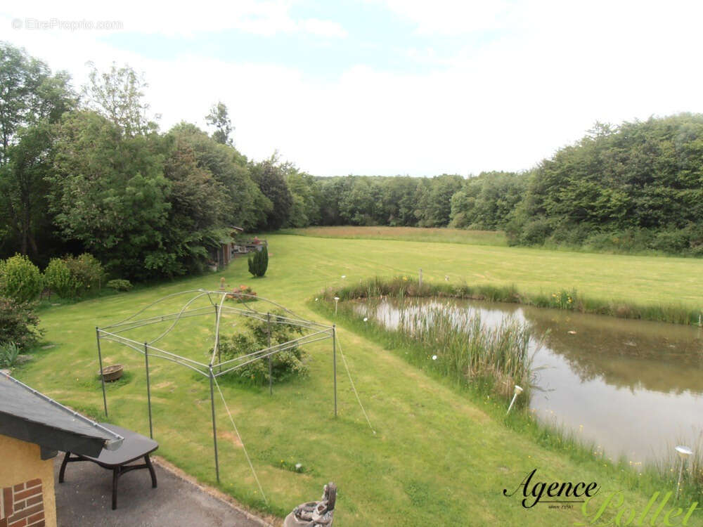 Maison à IVOY-LE-PRE