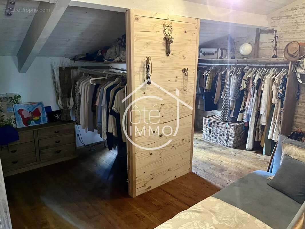 Maison à SAINT-PIERRE-D&#039;EYRAUD