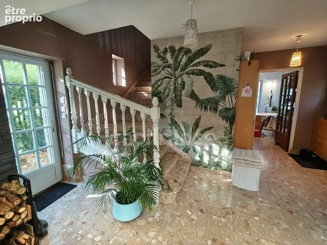 Maison en pierre avec plus d’un hectare de terrain – Berrien - photo 4