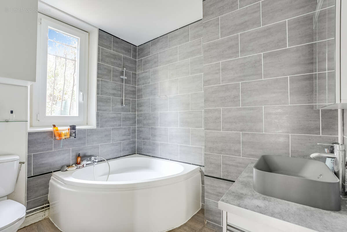 Maison à PARIS-20E