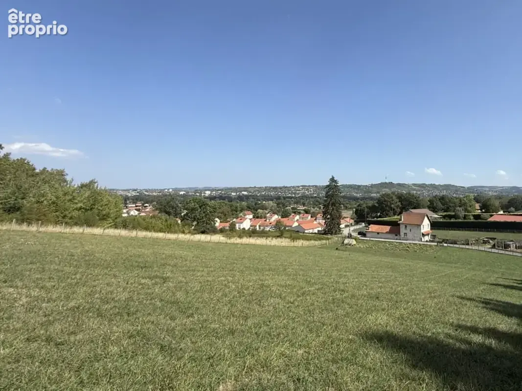 Terrain à BELLERIVE-SUR-ALLIER