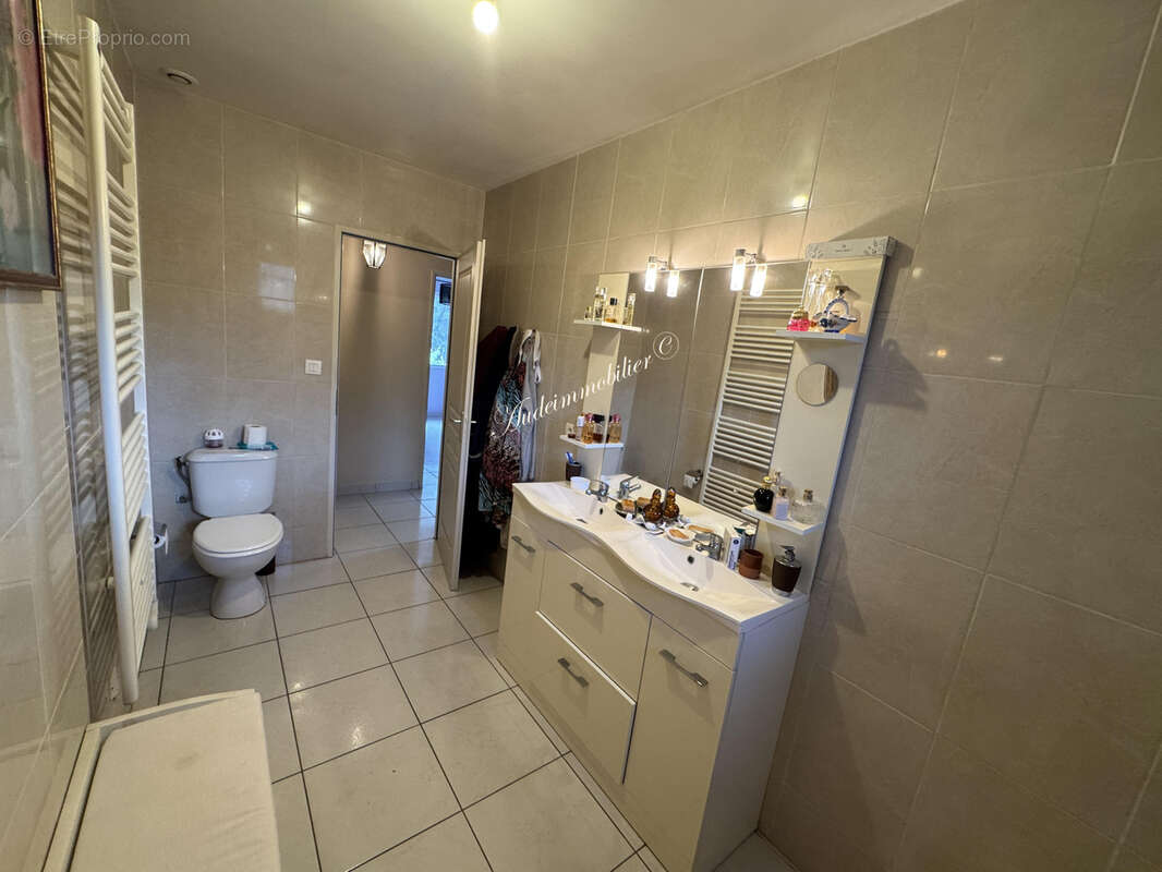 villa de plain-pied avec piscine - photo 11