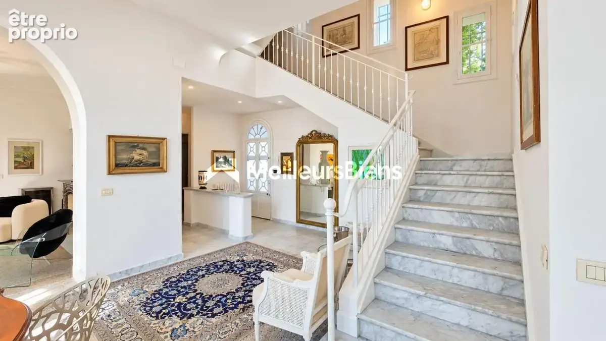 Roquebrune-Cap-Martin – Villa de prestige 295 m² avec piscine, vue mer et terrain de 1 264 m², proche Monaco - photo 5