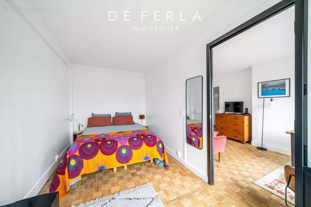 Appartement à PARIS-15E